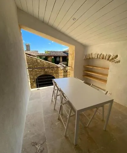 Le Refuge Secret 5min Uzes