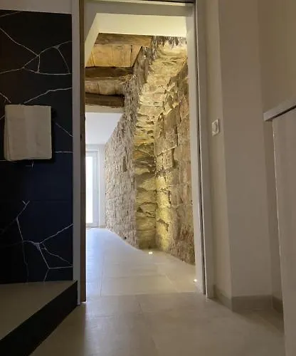 Le Refuge Secret 5min Uzes 度假居 *